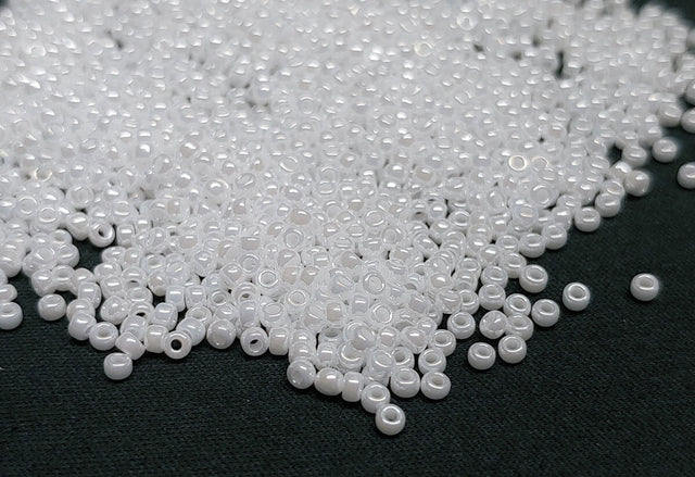 11/0 White Pearl Ceylon, Miyuki 420 Glass Seed Bead, 10 grams