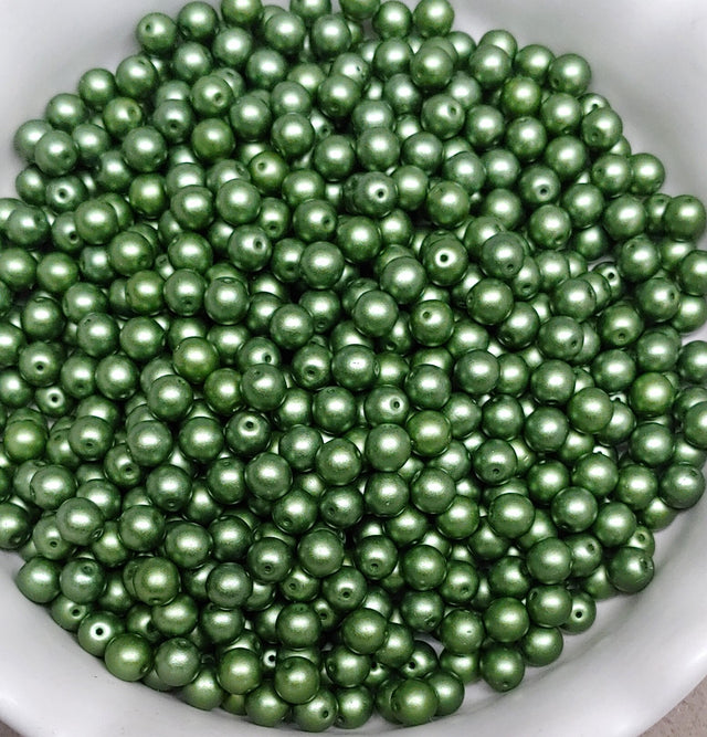 6mm Round, Pastel Olivine Czech Glass Beads, 25034 - 25 beads